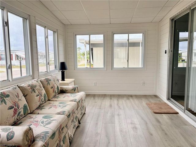 2785 Wedgewood DR, North Fort Myers, FL 33917
