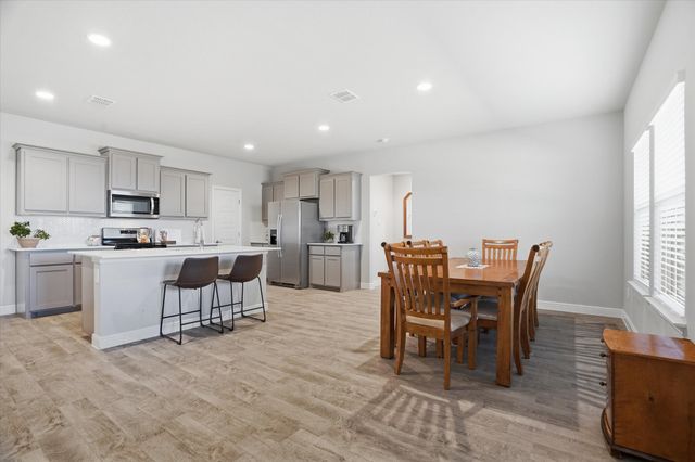 4028 Cornerstone Circle, Granbury, TX 76048