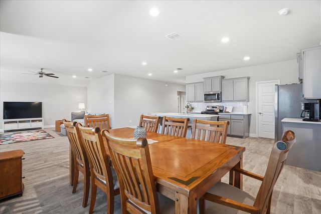 4028 Cornerstone Circle, Granbury, TX 76048