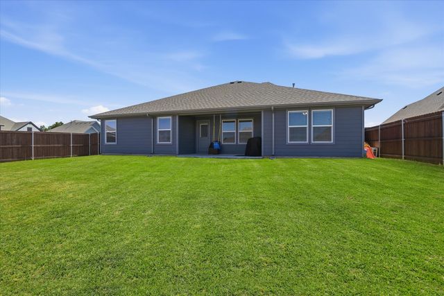 4028 Cornerstone Circle, Granbury, TX 76048