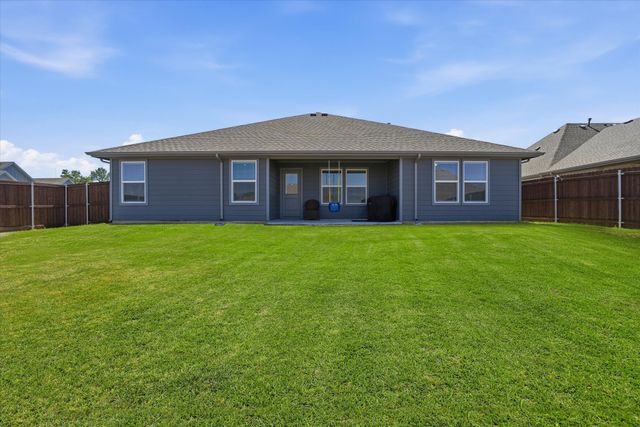 4028 Cornerstone Circle, Granbury, TX 76048