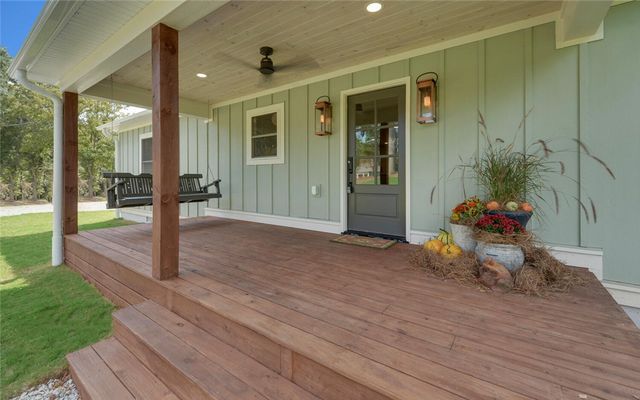 398 Hidden Point, Hartwell, GA 30643