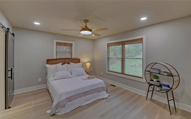 398 Hidden Point, Hartwell, GA 30643