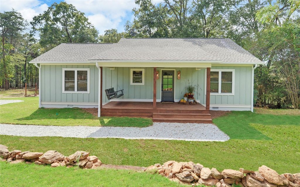 398 Hidden Point, Hartwell, GA 30643