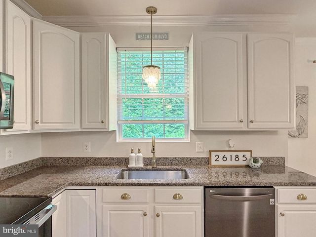 26185 T WOOD DR, Mechanicsville, MD 20659