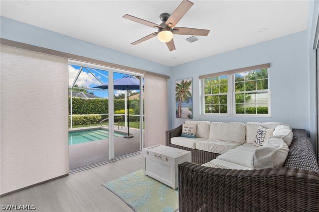 4167 Saint George LN, Naples, FL 34119