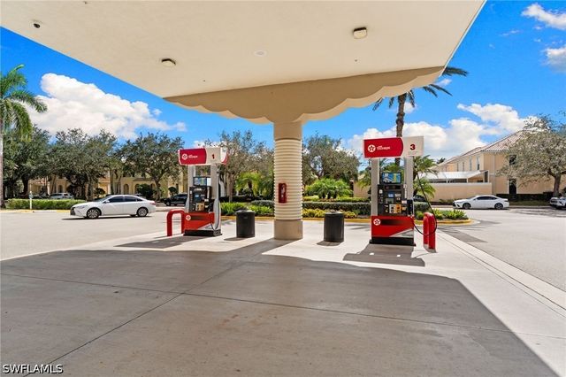 4167 Saint George LN, Naples, FL 34119