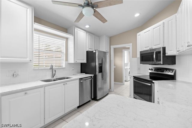 4167 Saint George LN, Naples, FL 34119