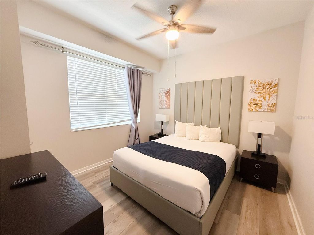Image 12 of property listing at 4013 BREAKVIEW DRIVE A308, Orlando, FL 32819