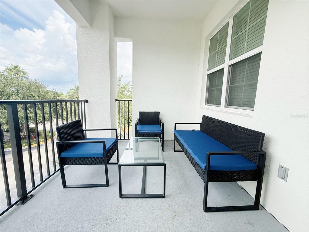 Image 15 of property listing at 4013 BREAKVIEW DRIVE A308, Orlando, FL 32819