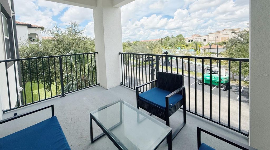 Image 16 of property listing at 4013 BREAKVIEW DRIVE A308, Orlando, FL 32819