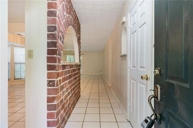 5000 Village Green Way, Alpharetta, GA 30009