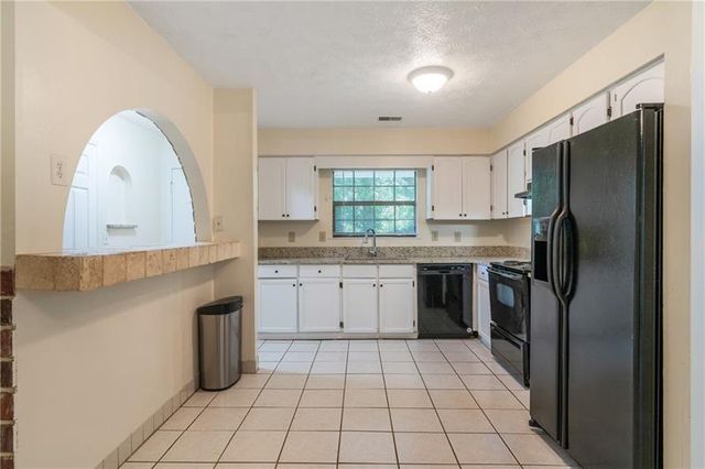 5000 Village Green Way, Alpharetta, GA 30009