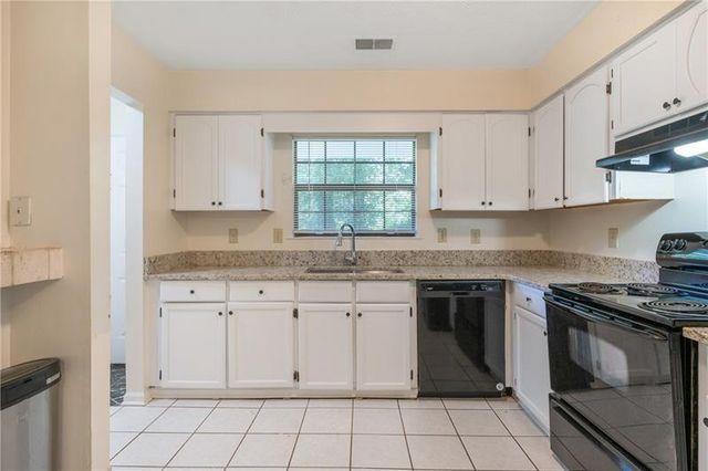 5000 Village Green Way, Alpharetta, GA 30009