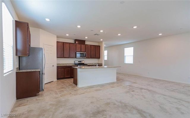 1624 Crisp Pear Court, Las Vegas, NV 89108