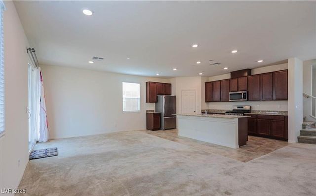 1624 Crisp Pear Court, Las Vegas, NV 89108