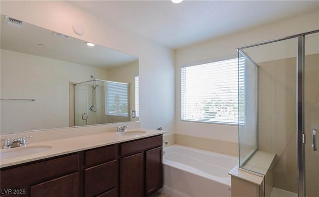 1624 Crisp Pear Court, Las Vegas, NV 89108