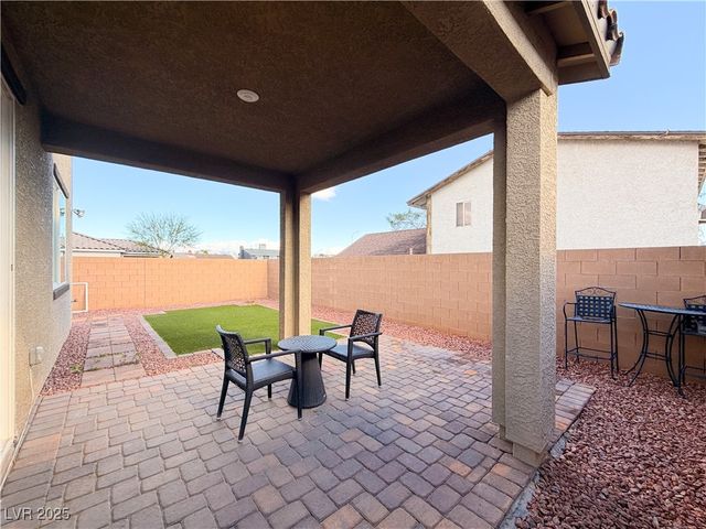 1624 Crisp Pear Court, Las Vegas, NV 89108