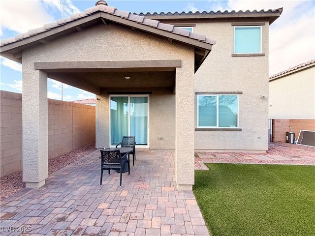 1624 Crisp Pear Court, Las Vegas, NV 89108