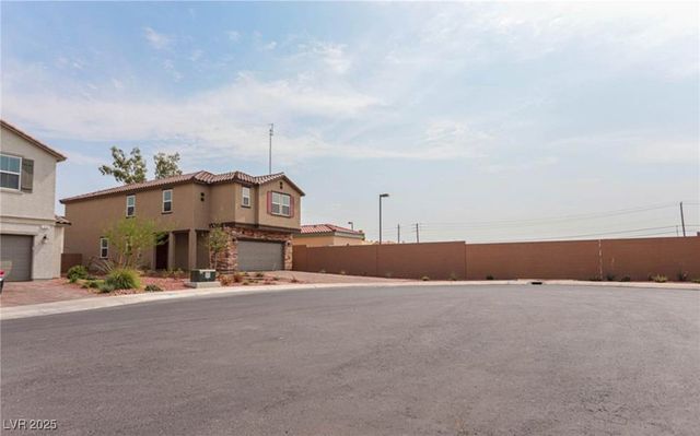 1624 Crisp Pear Court, Las Vegas, NV 89108