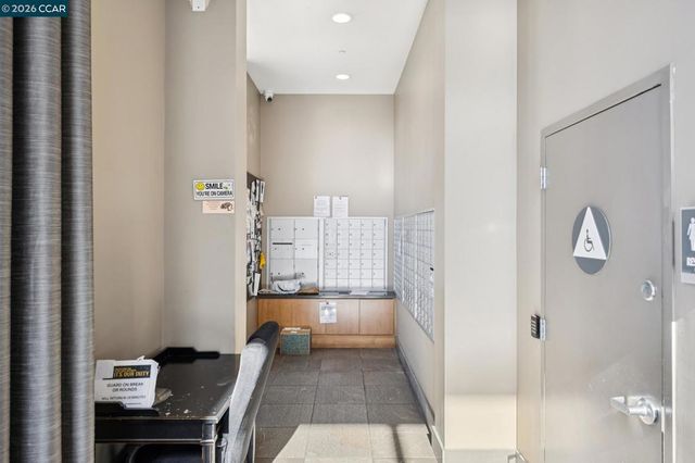 438 438 W Grand Ave 432, Oakland, CA 94612