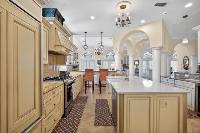 1444 HARBOR DRIVE, Sarasota, FL 34239
