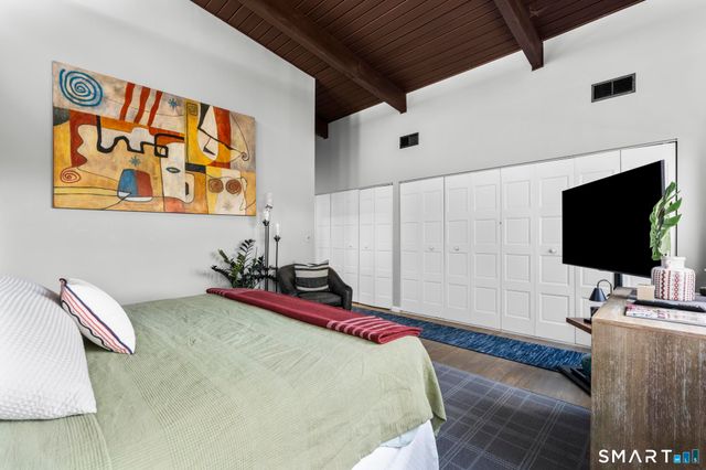 19 Ledgebrook Drive 19, Norwalk, CT 06854