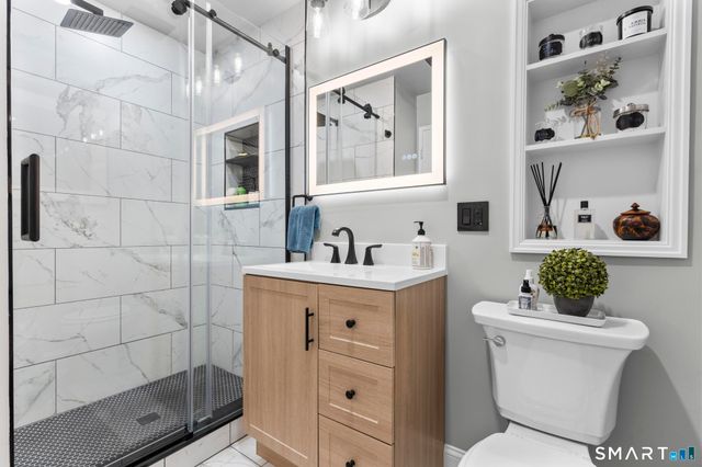 19 Ledgebrook Drive 19, Norwalk, CT 06854