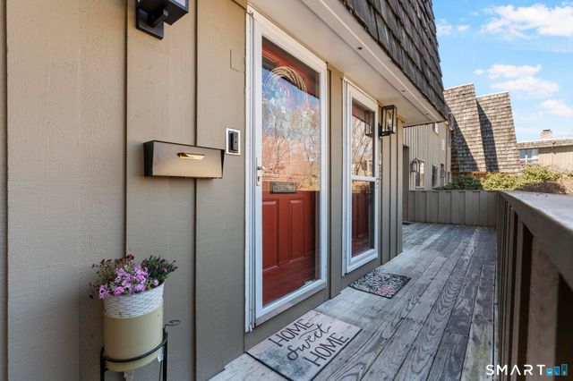 19 Ledgebrook Drive 19, Norwalk, CT 06854