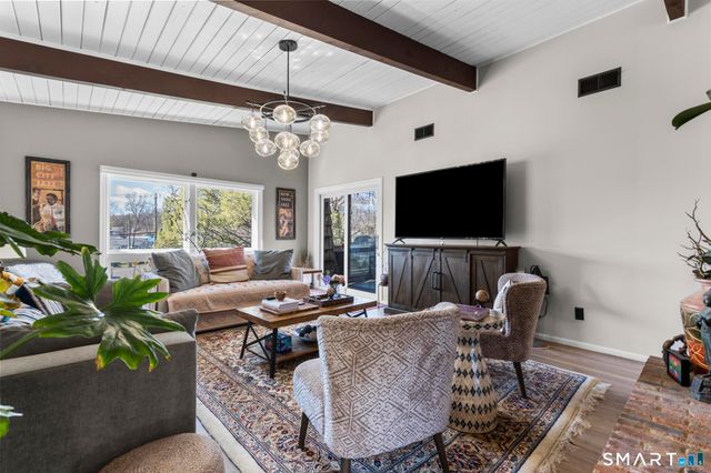 19 Ledgebrook Drive 19, Norwalk, CT 06854