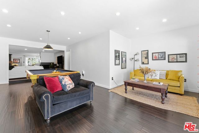 1903 Preuss Road, Los Angeles, CA 90034