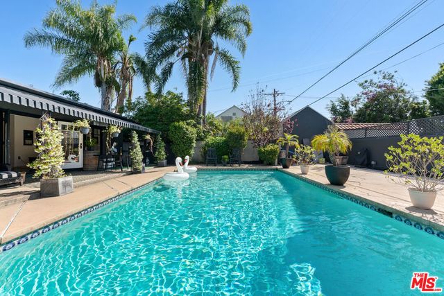 1903 Preuss Road, Los Angeles, CA 90034