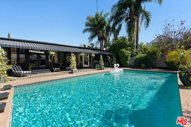 1903 Preuss Road, Los Angeles, CA 90034