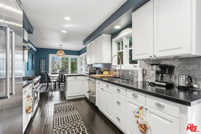 1903 Preuss Road, Los Angeles, CA 90034