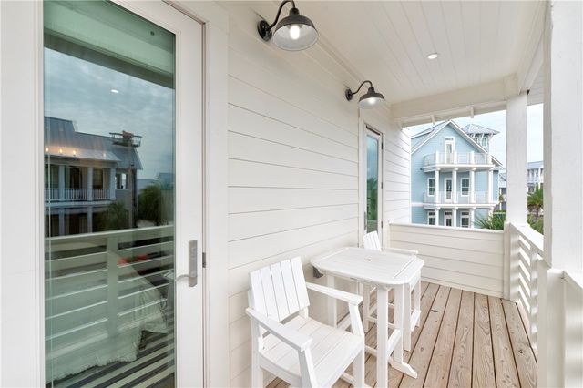 580 S Shore Dr, Port Aransas, TX 78373