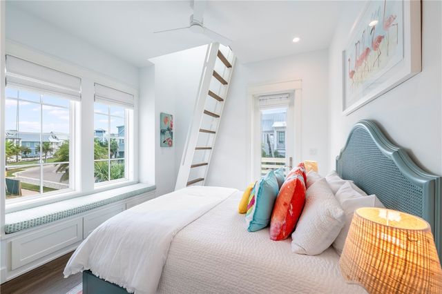 580 S Shore Dr, Port Aransas, TX 78373