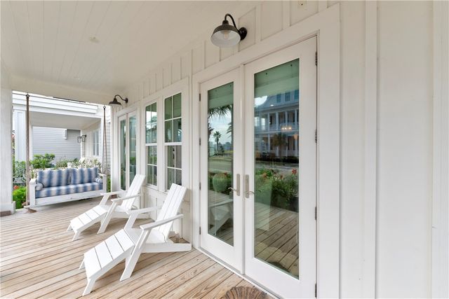 580 S Shore Dr, Port Aransas, TX 78373