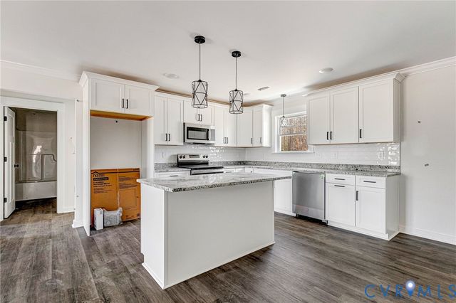 6032 Richmond Hwy, Tappahannock, VA 22560