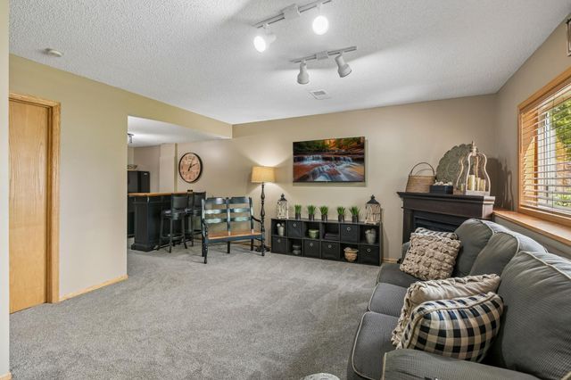 2509 Edinbrook Terrace, Brooklyn Park, MN 55443