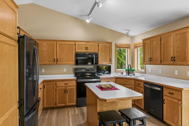 2509 Edinbrook Terrace, Brooklyn Park, MN 55443