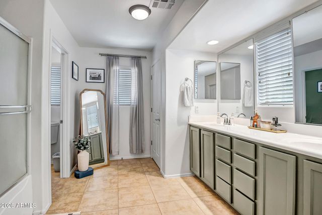 2563 E BART Street, Gilbert, AZ 85295
