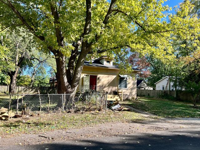 212 Hartle Avenue, Urbana, IL 61802