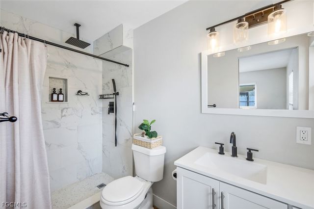 942 Narcissus ST, North Fort Myers, FL 33903