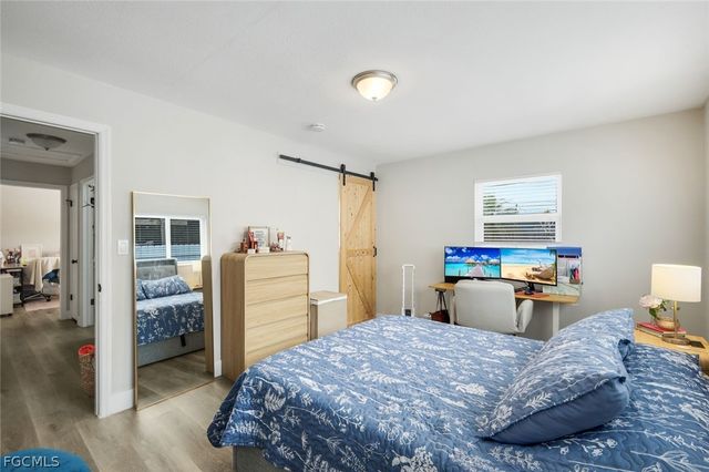 942 Narcissus ST, North Fort Myers, FL 33903