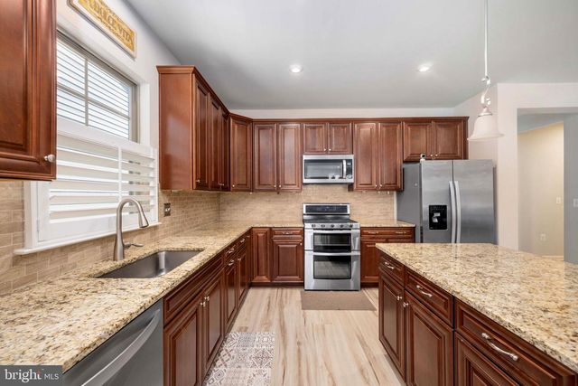 652 CRAB APPLE DR, Stafford, VA 22554