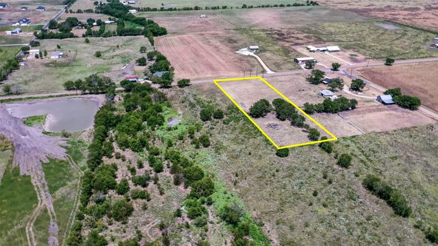 1048 Holder Road, Forreston, TX 76041