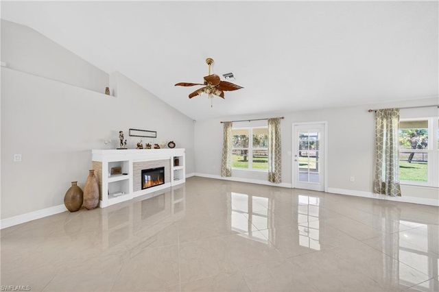 533 Willowbrook DR, Lehigh Acres, FL 33972