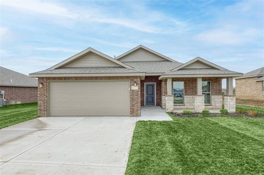 15630 Austin Court, Basehor, KS 66007