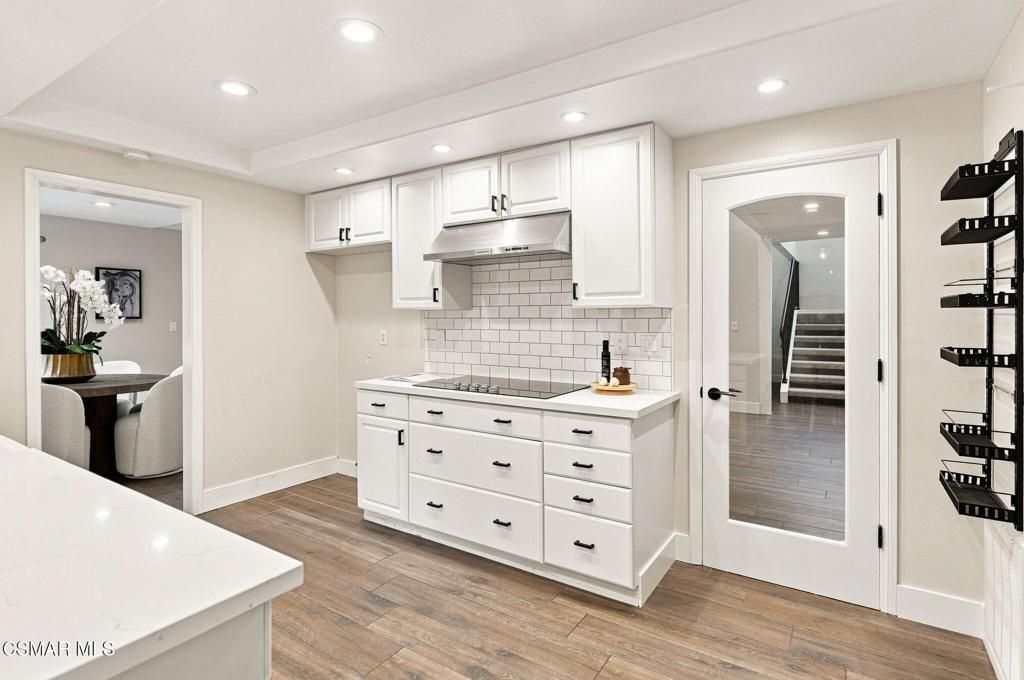 Image 12 of property listing at 1616 Valecroft Avenue, Westlake Village, CA 91361