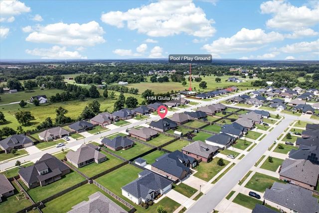 1184 Giulia Avenue, Tontitown, AR 72762